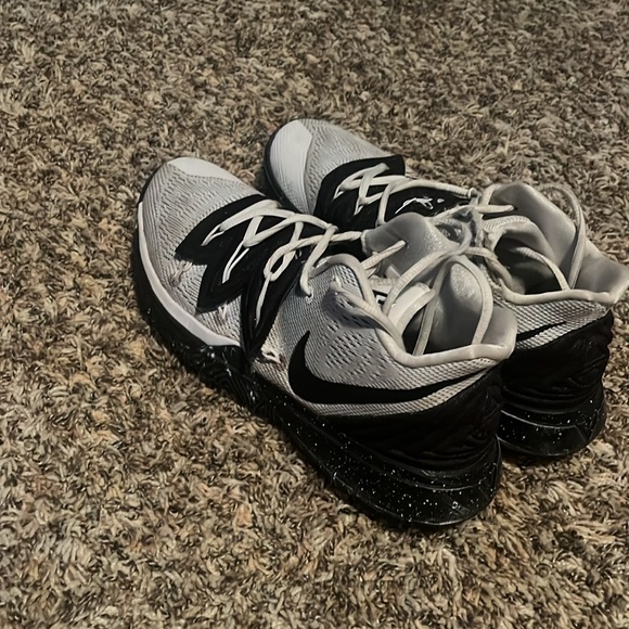 Nike kyrie 5 cookies and cream - Picture 4 of 5